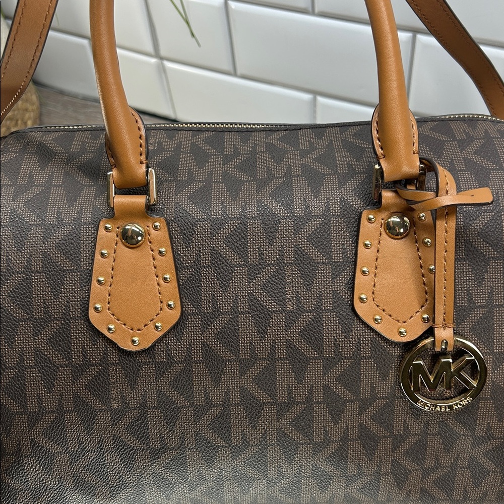 0301 Michael Kors Brown Signature Satchel 253640301 - Picture 6 of 14